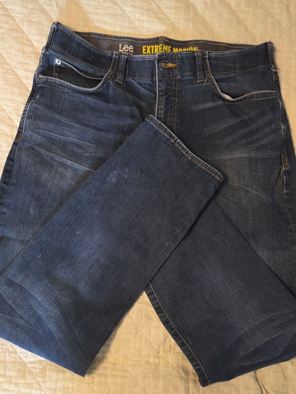 Lee Men’s Dark Blue Relaxed Fit Jeans